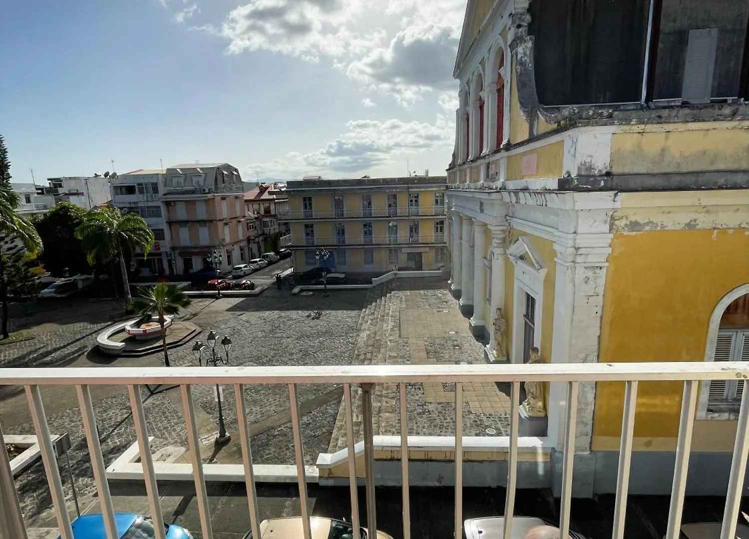 Appartement Grand Sejour Lumineux Avec Balcon & Vue Cathedrale à Pointe-à-Pitre 0*,  Guadeloupe